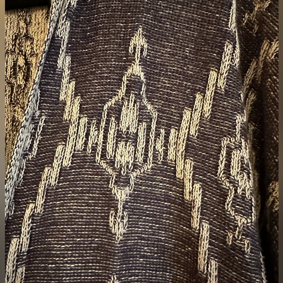 Women’s Roxy Poncho - Picture 4 of 7